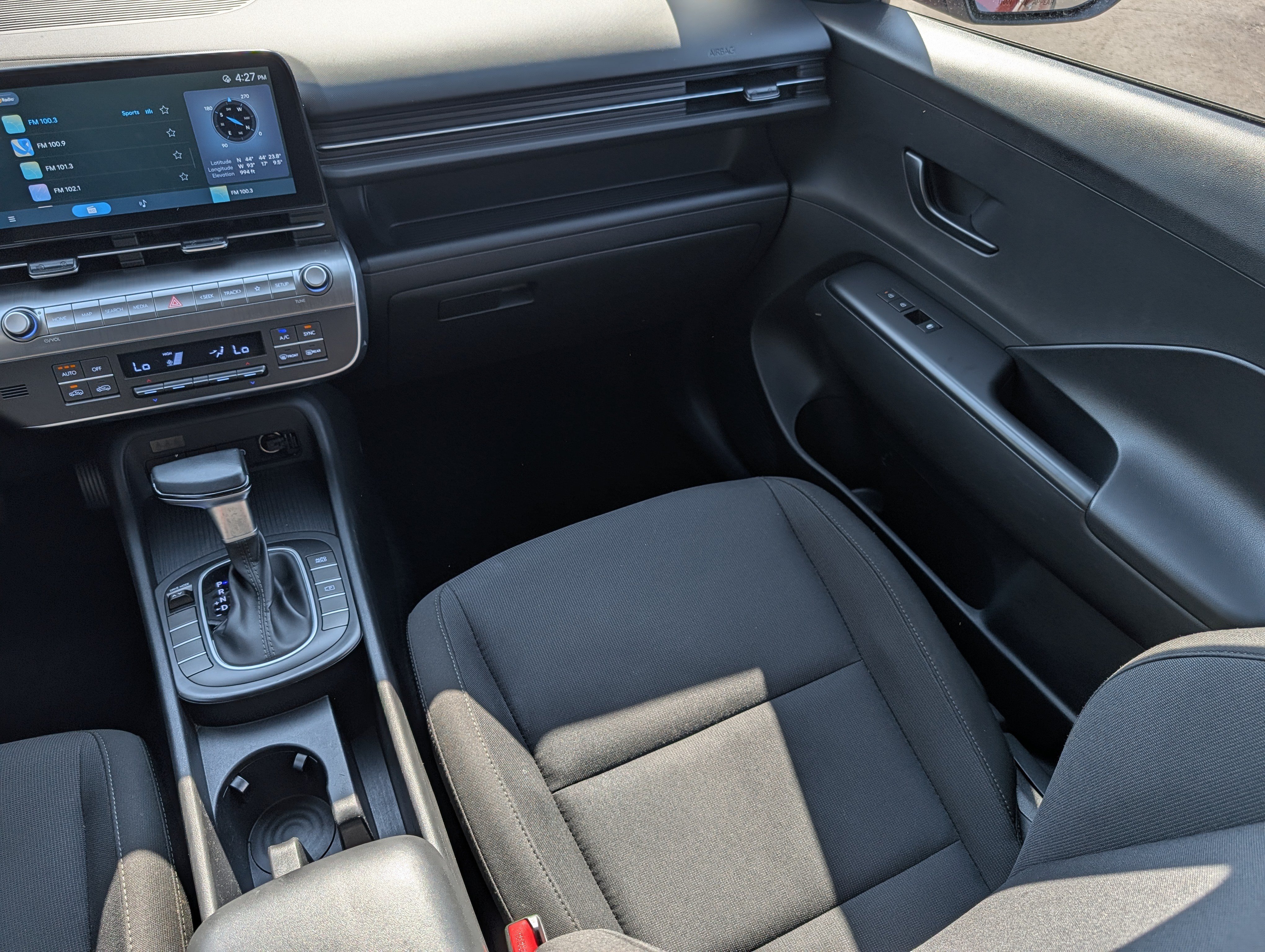 Used 2024 Hyundai Kona SEL FWD image 11