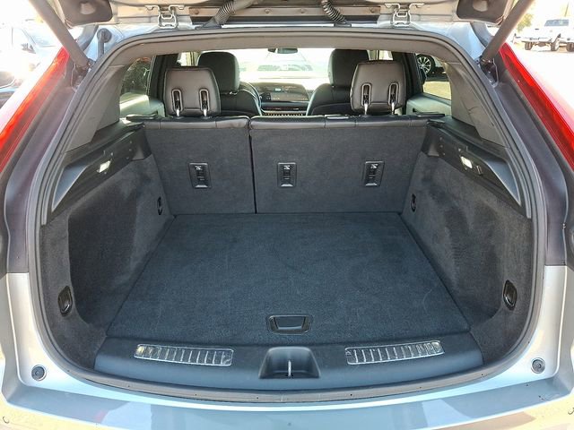 Used 2024 Cadillac XT4 Premium Luxury image 24