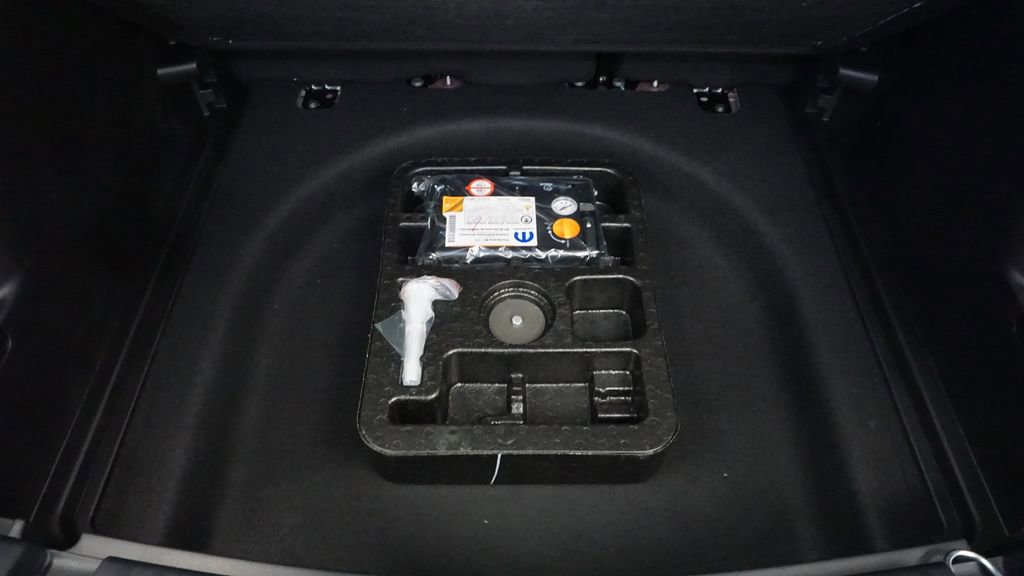 New 2026 Jeep Compass Limited image 22