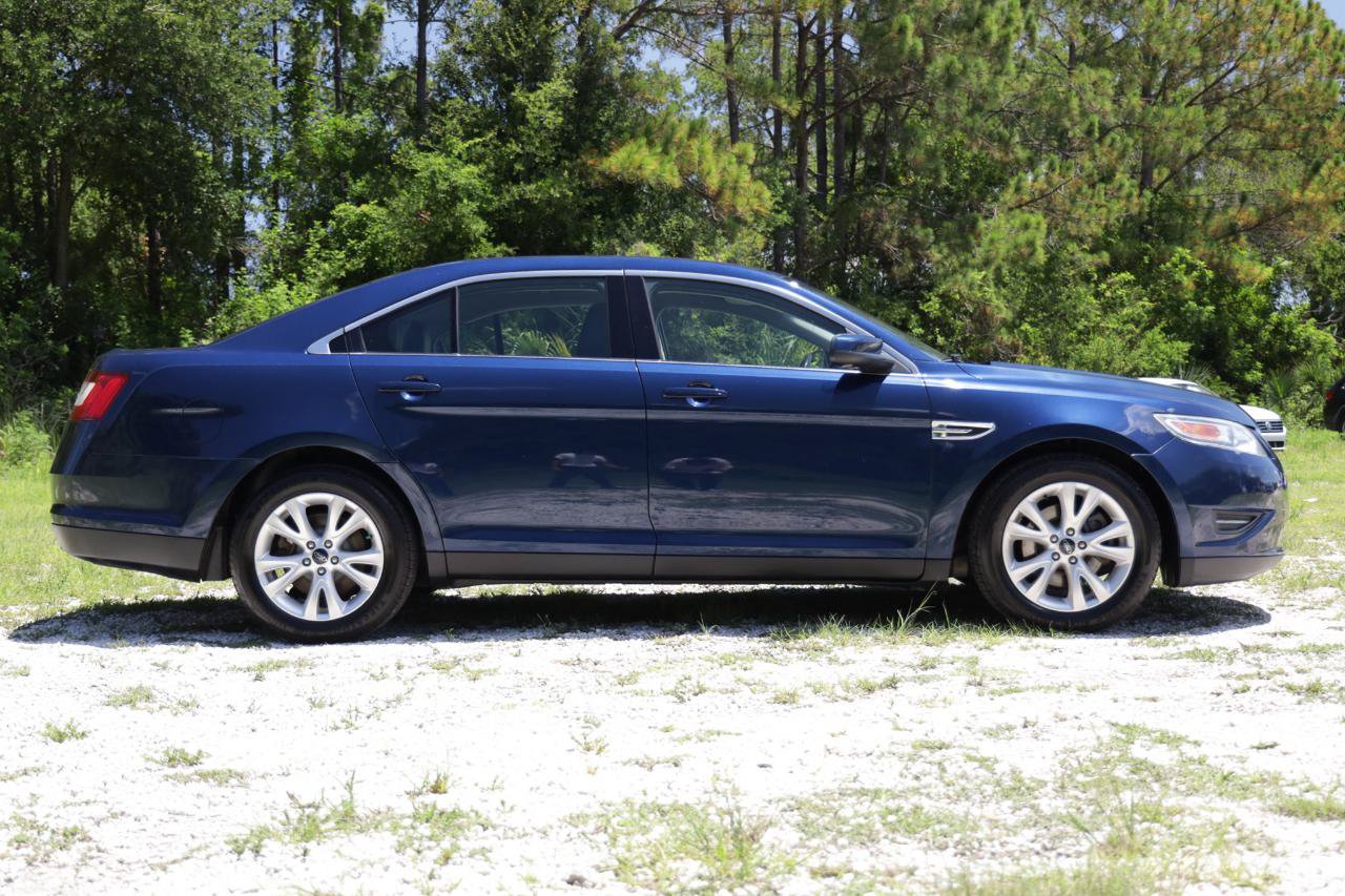 Used 2012 Ford Taurus SEL FWD image 13