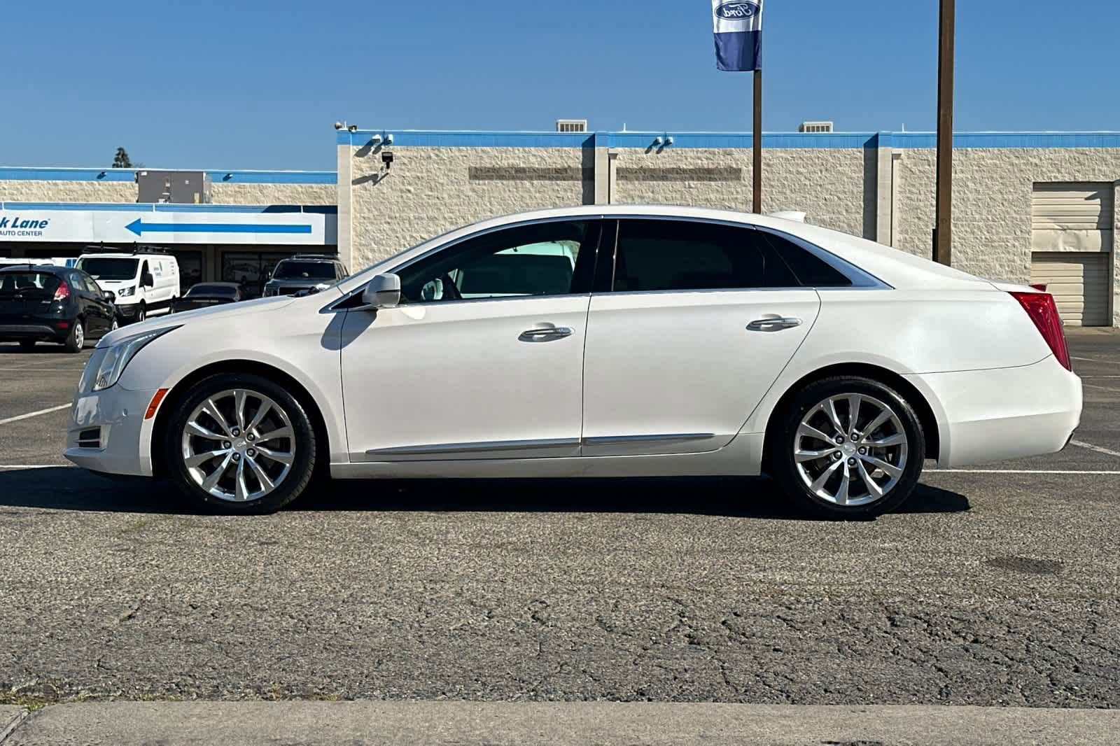 Used 2017 Cadillac XTS Premium Luxury w/ Driver Assist Package image 5