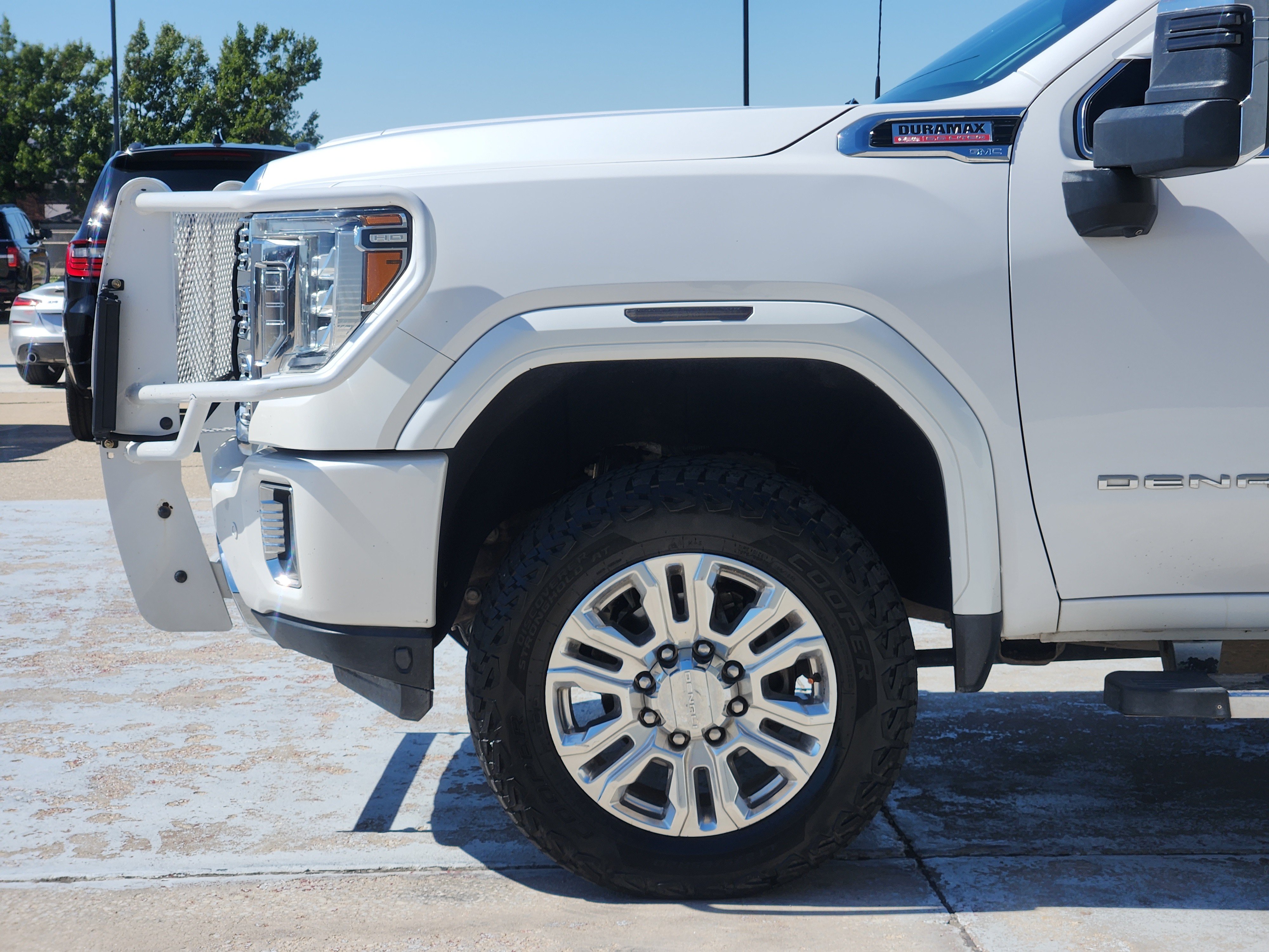 Used 2020 GMC Sierra 3500 Denali w/ Denali Ultimate Package AWD/4WD image 9