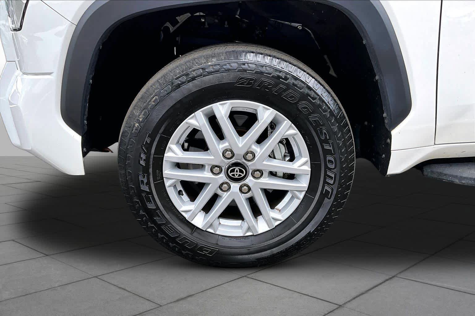 Used 2025 Toyota Tundra SR5 AWD/4WD image 11