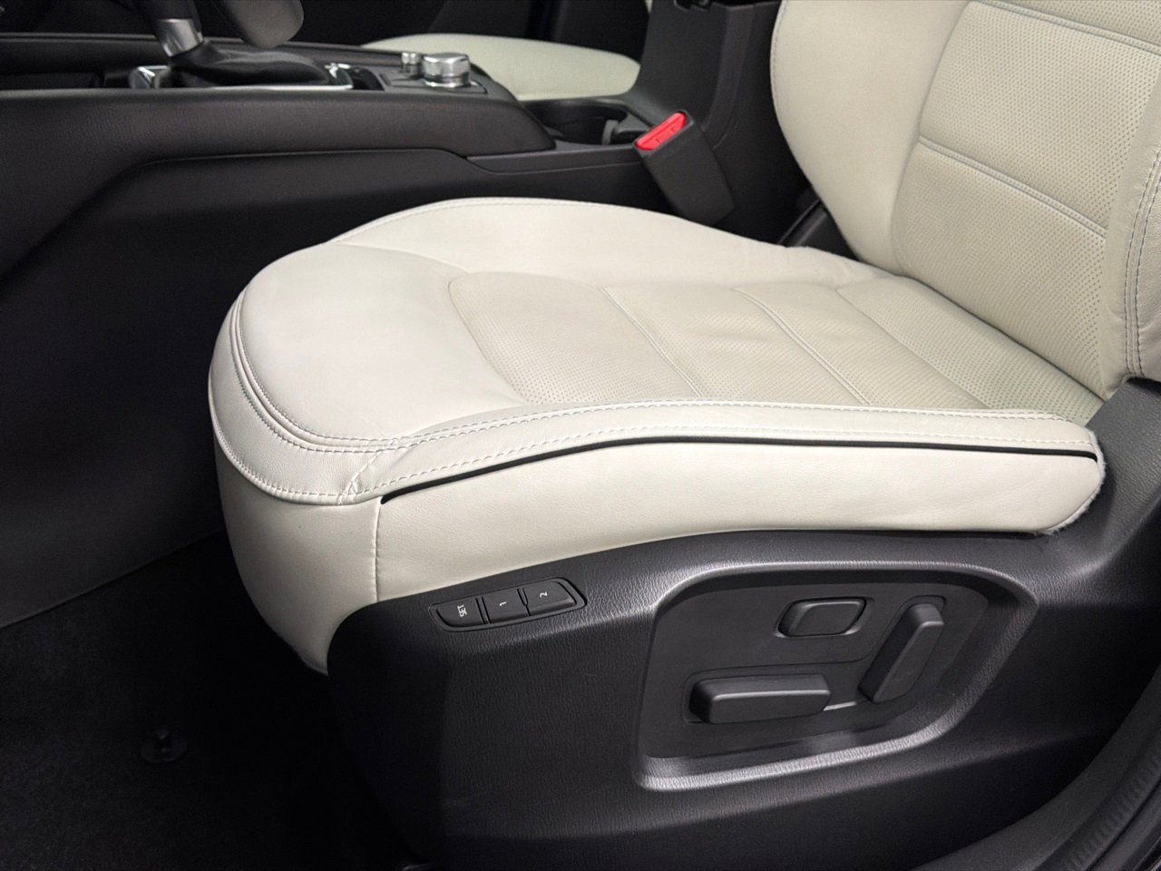 Certified 2025 MAZDA CX-5 AWD 2.5 S w/ Preferred Package image 16