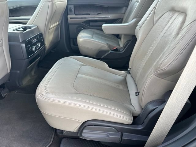 Used 2019 Ford Expedition Limited w/ Equipment Group 301A RWD image 20