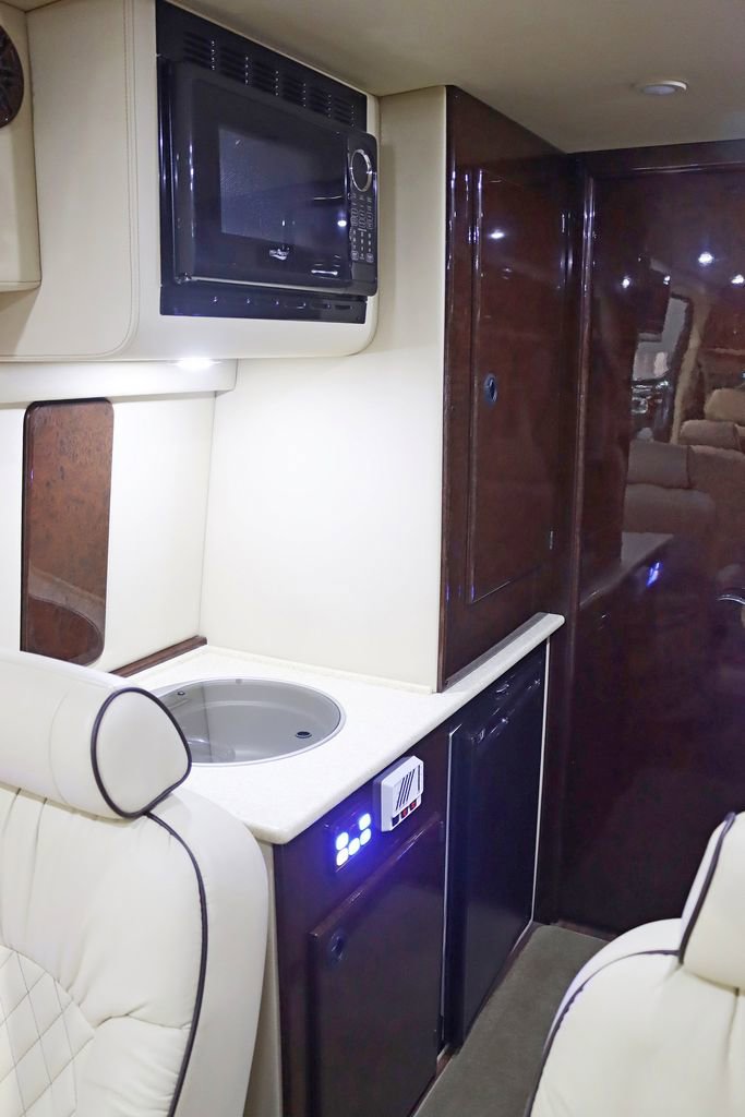 Used 2015 Mercedes-Benz Sprinter 3500 image 27