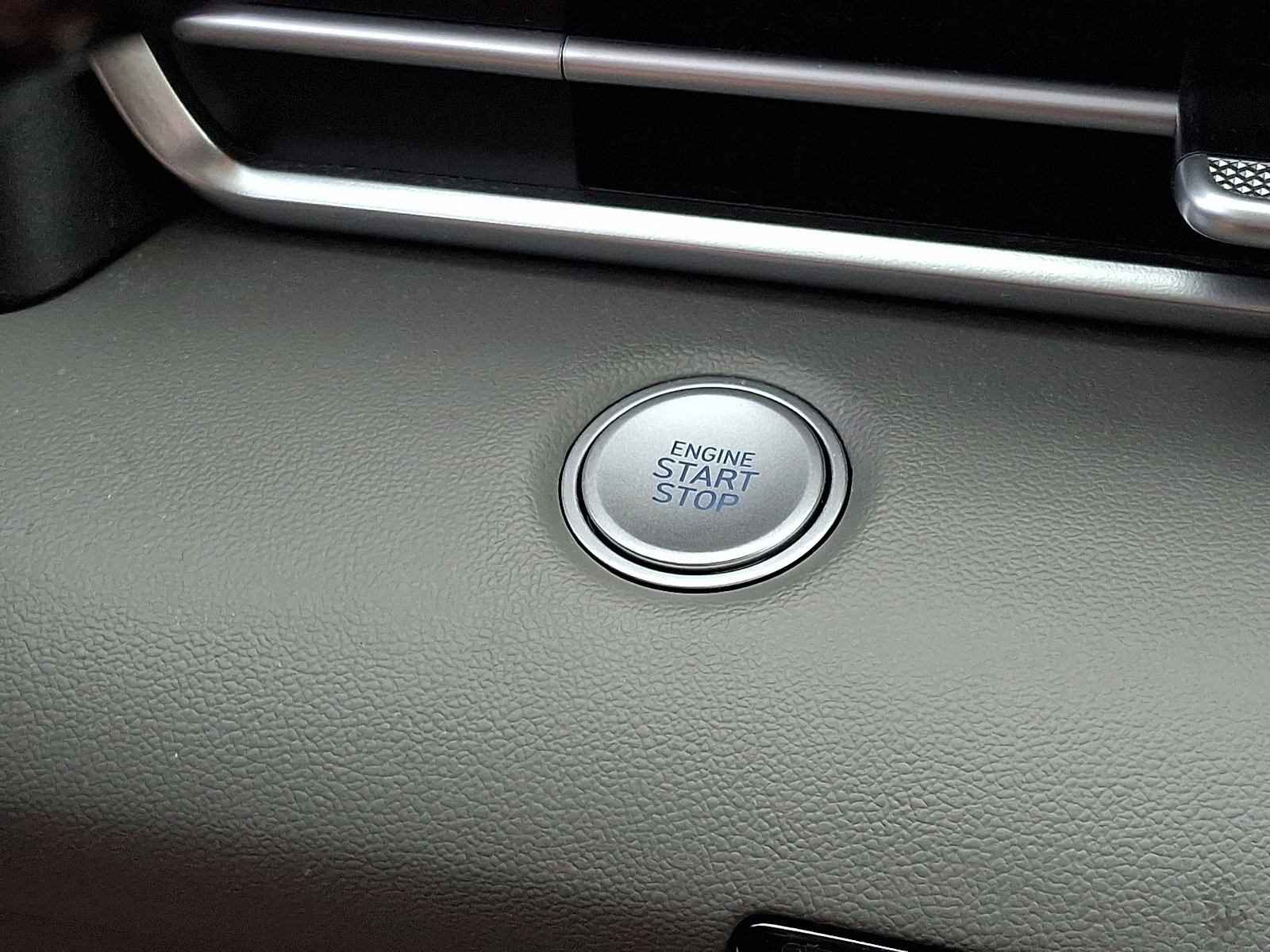 Certified 2023 Hyundai Elantra SEL FWD image 25