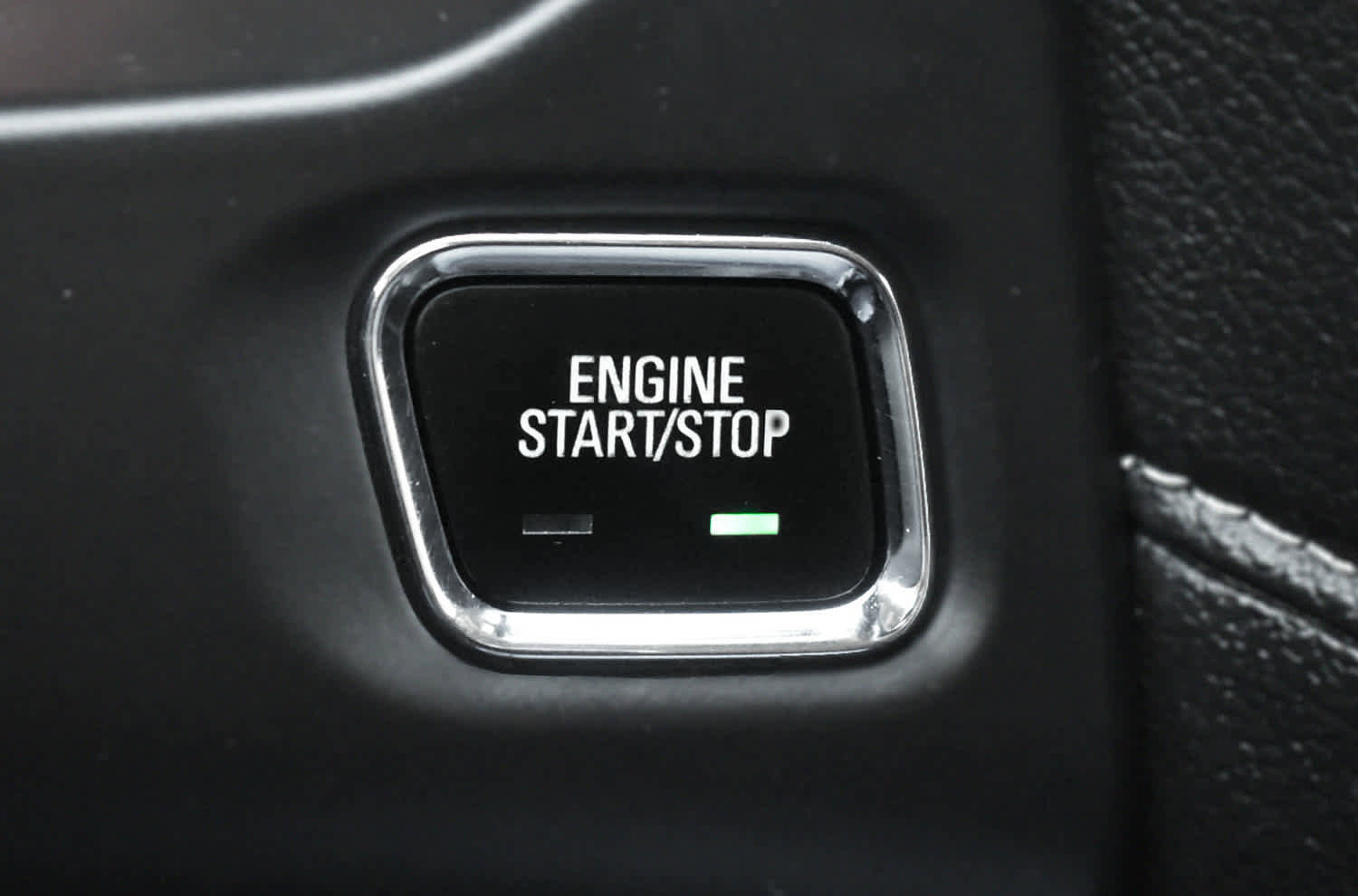 Used 2021 GMC Acadia SLT w/ Elevation Edition image 17