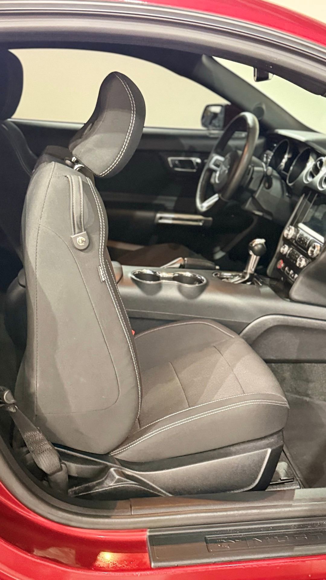 Used 2017 Ford Mustang Coupe image 35