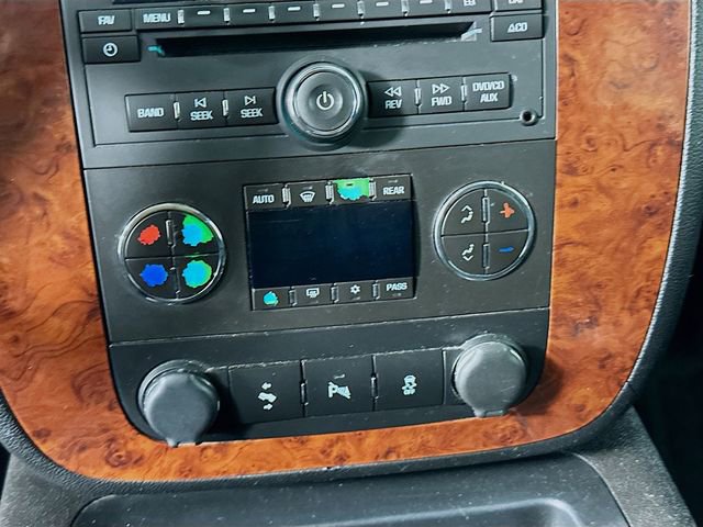 Used 2014 Chevrolet Tahoe LT RWD image 15