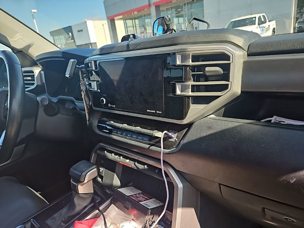 Used 2024 Toyota Tundra SR5 AWD/4WD image 9