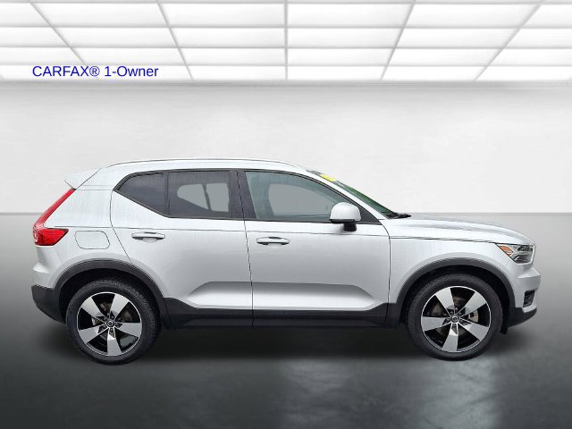 Used 2019 Volvo XC40 T5 Momentum AWD/4WD image 8