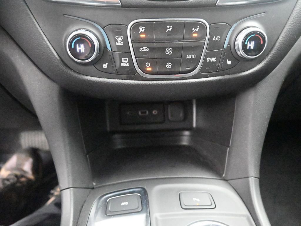 Used 2024 Chevrolet Equinox LT image 34