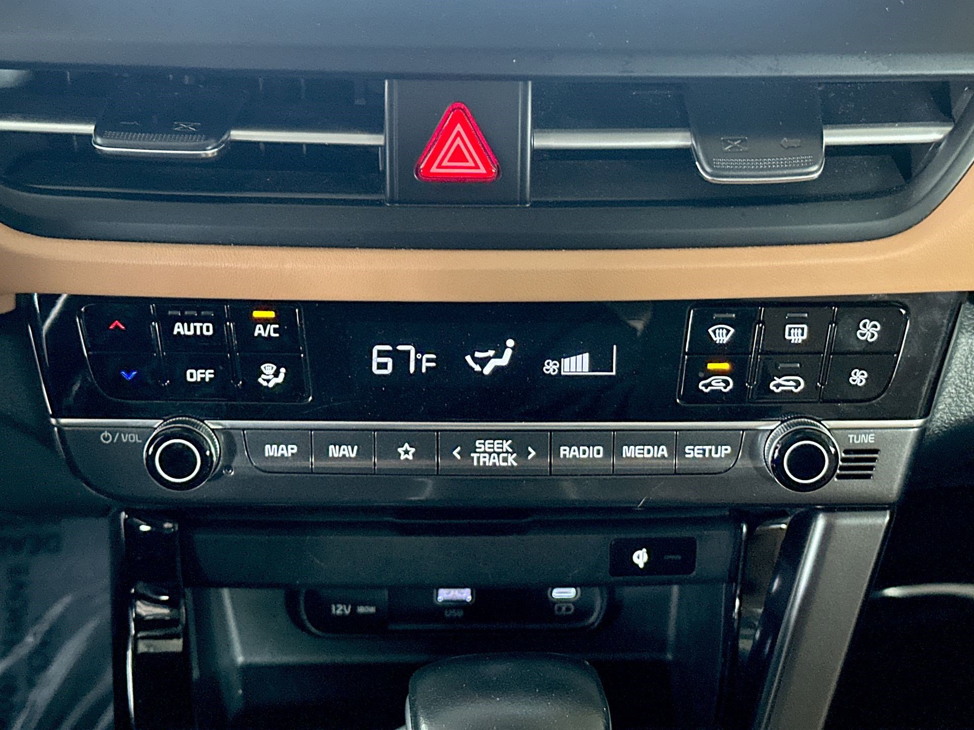 Certified 2024 Kia Seltos EX image 16