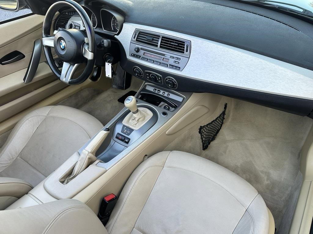 Used 2003 BMW Z4 3.0i image 7