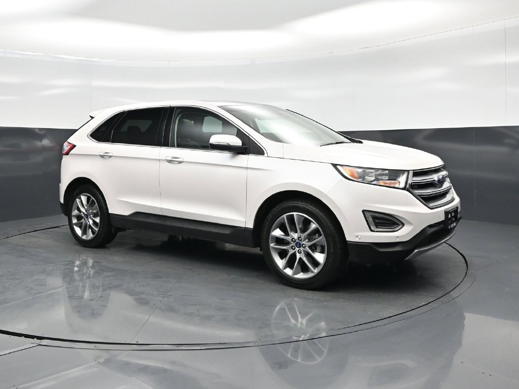 Certified 2018 Ford Edge Titanium w/ Equipment Group 302A AWD/4WD image 60
