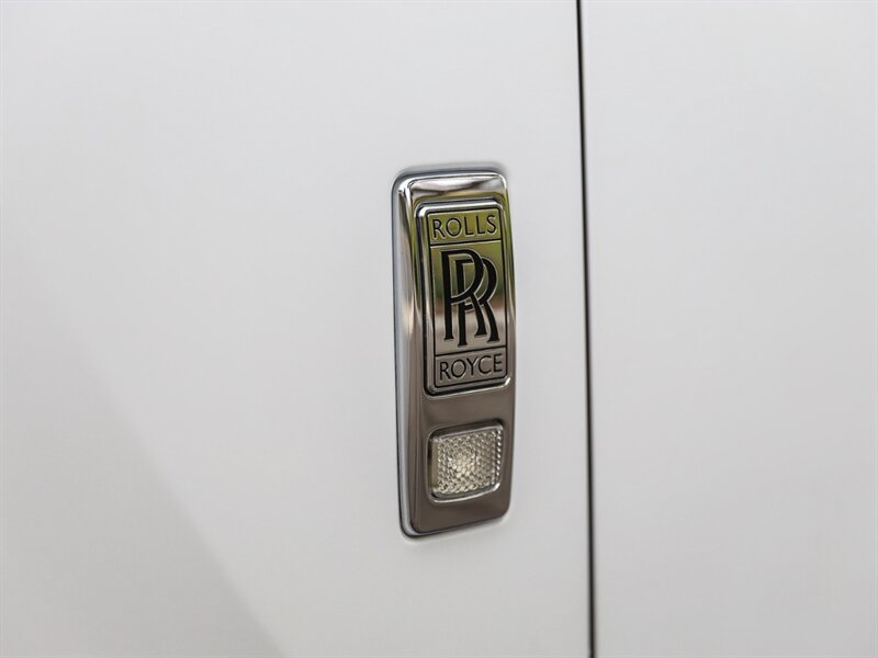 Used 2012 Rolls-Royce Ghost RWD image 19