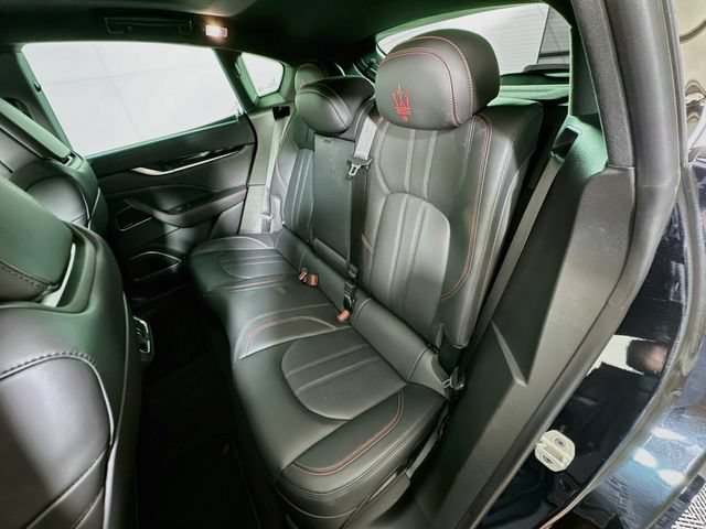 Used 2024 Maserati Levante GT Ultima AWD/4WD image 31