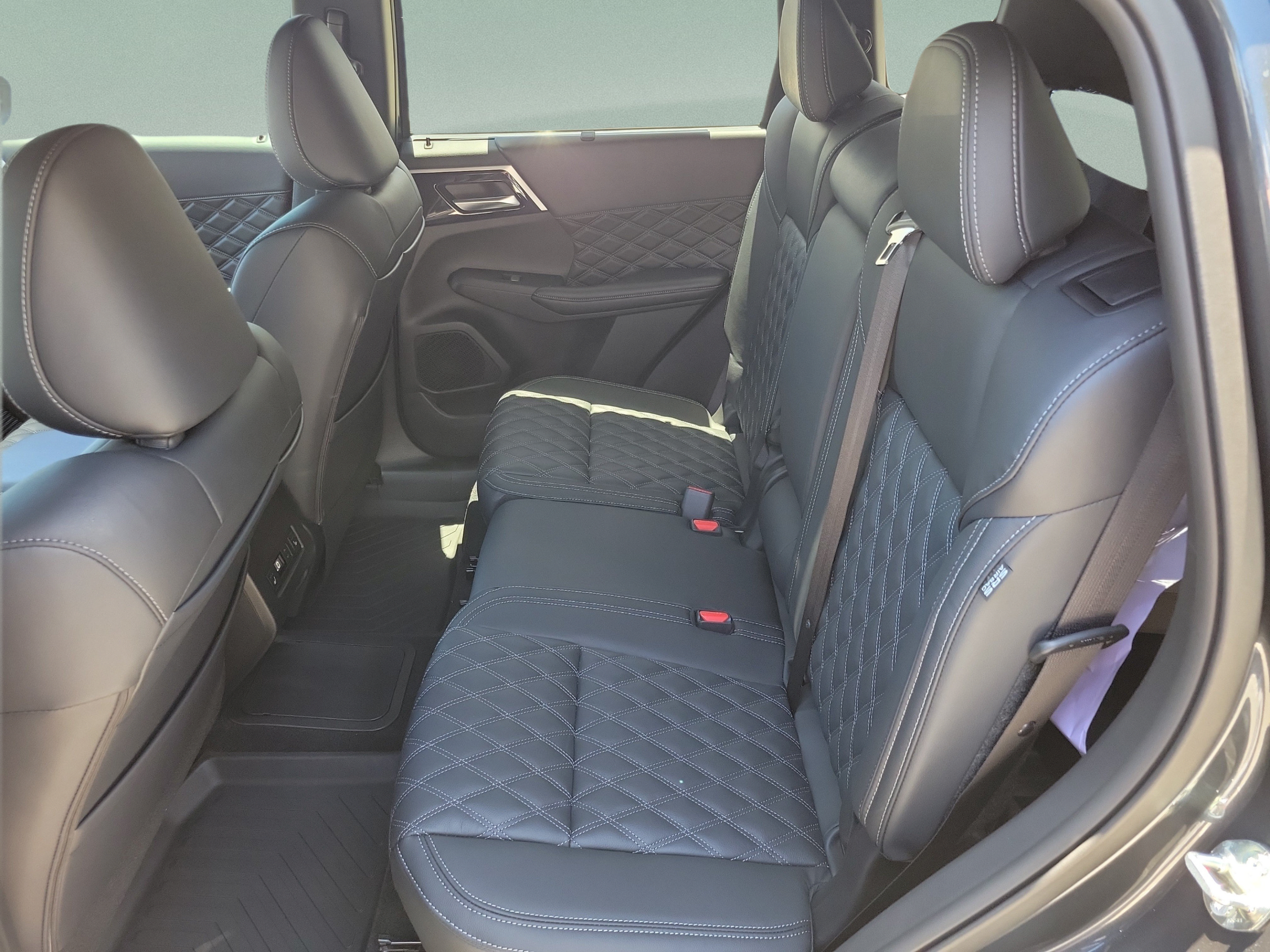 New 2026 Nissan Rogue Platinum AWD/4WD image 11