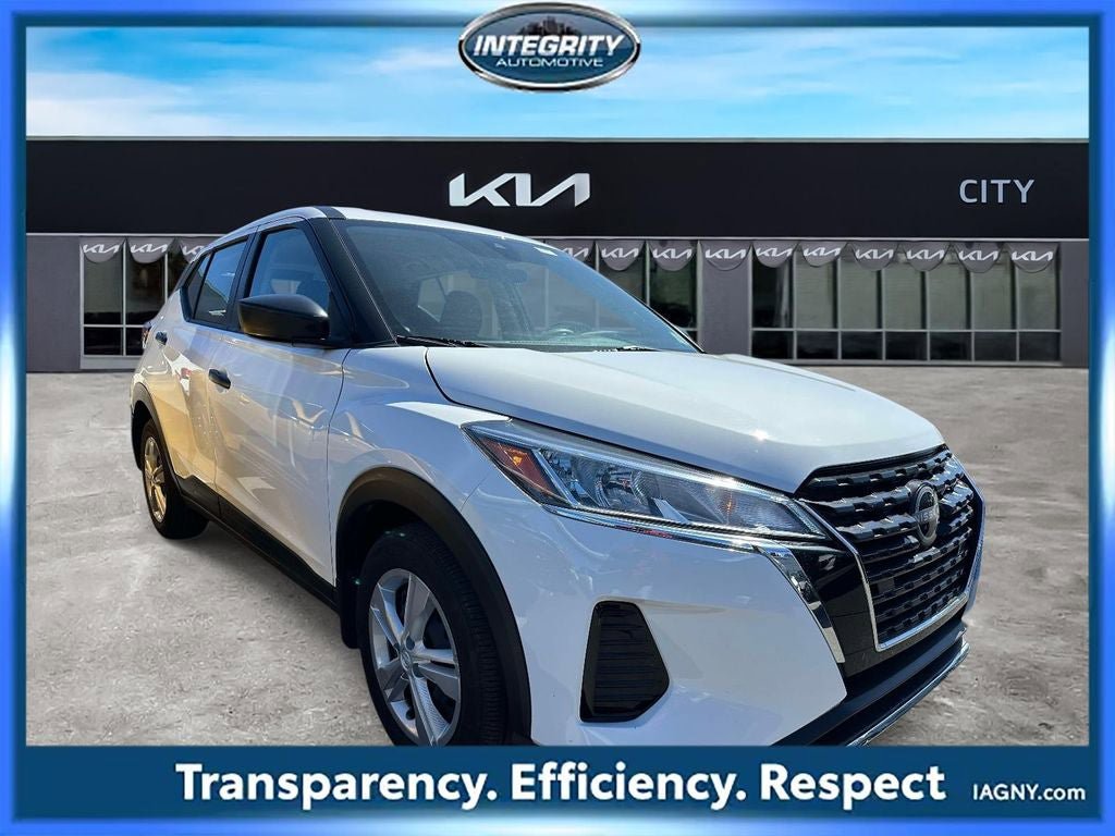 Used 2024 Nissan Kicks S FWD image 1
