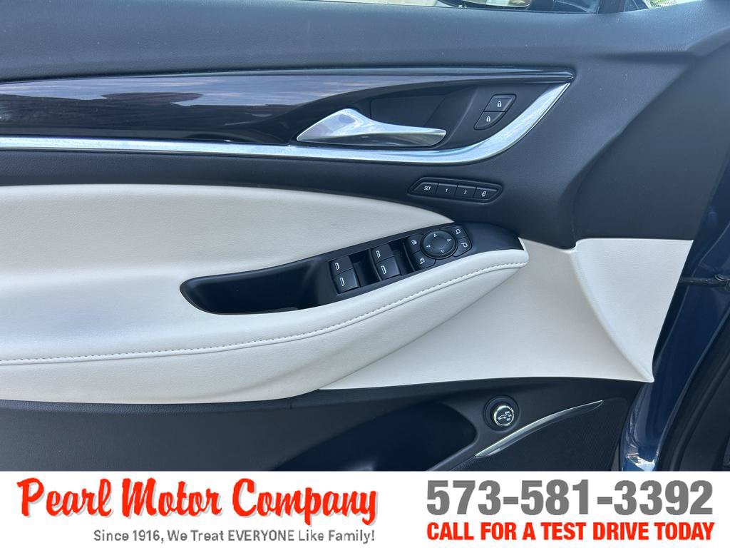 Certified 2023 Buick Enclave Premium AWD/4WD image 9