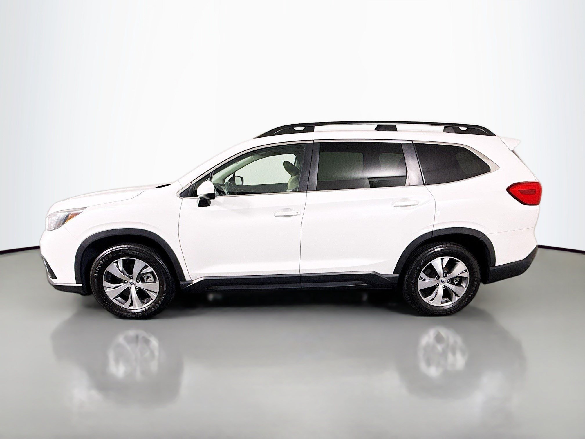 Used 2022 Subaru Ascent Premium w/ Convenience Package AWD/4WD image 6
