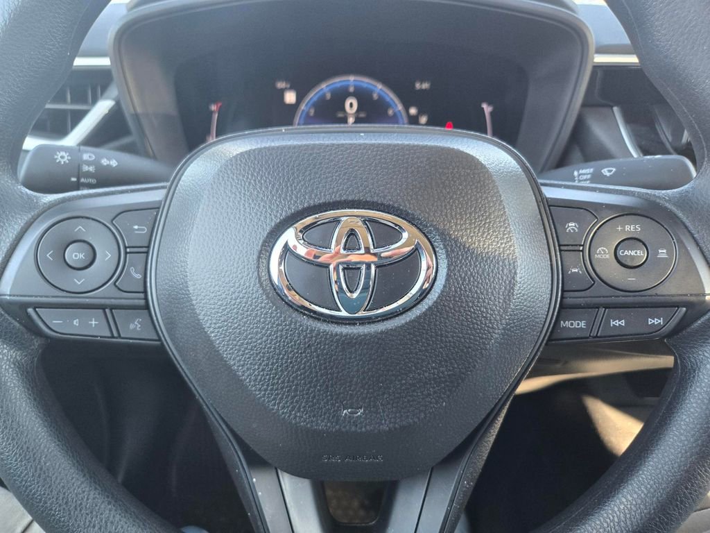 Used 2026 Toyota Corolla LE w/ LE Premium Package FWD image 9