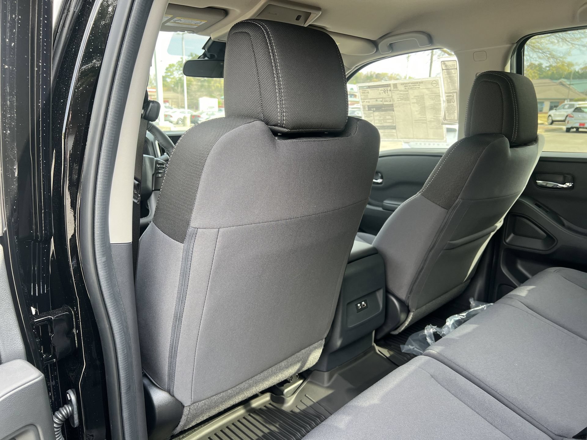 New 2026 Nissan Frontier SV w/ All-Weather Content Package AWD/4WD image 18