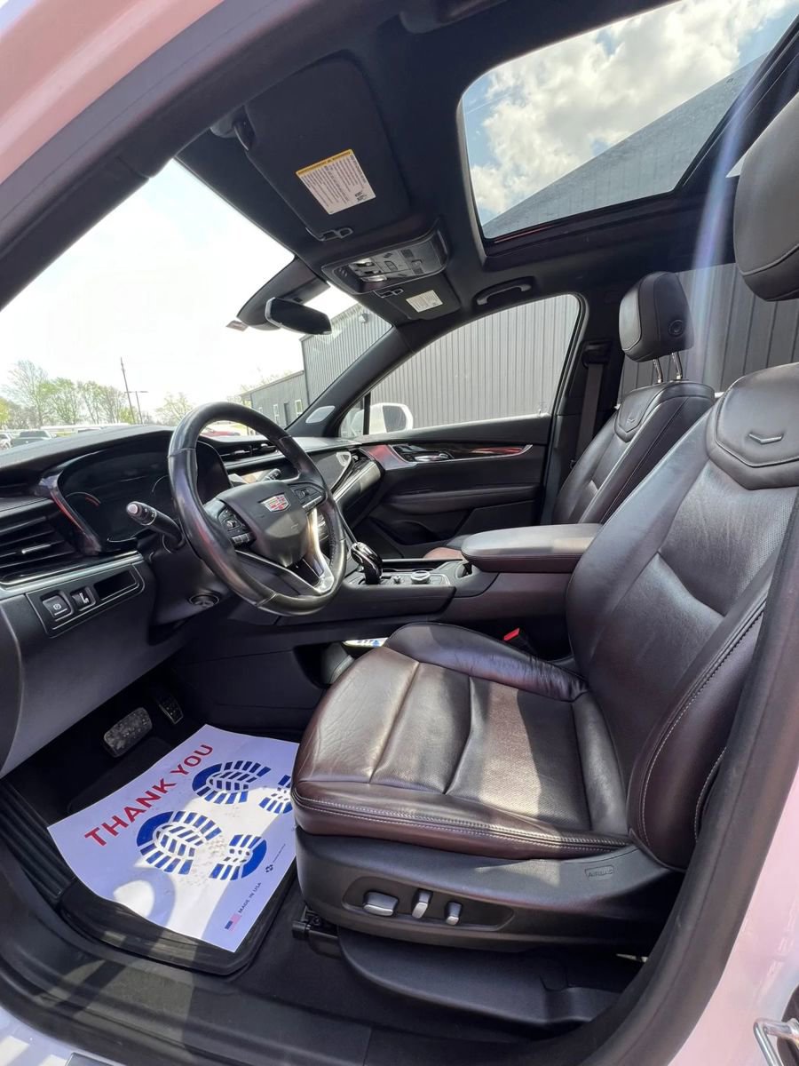 Used 2020 Cadillac XT6 Premium Luxury image 9