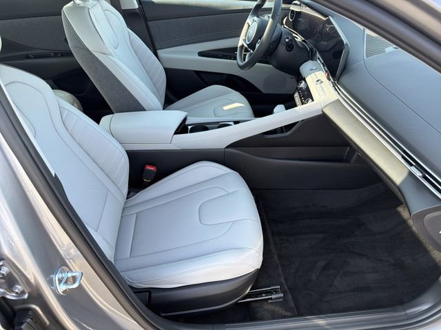 New 2026 Hyundai Elantra Limited image 13