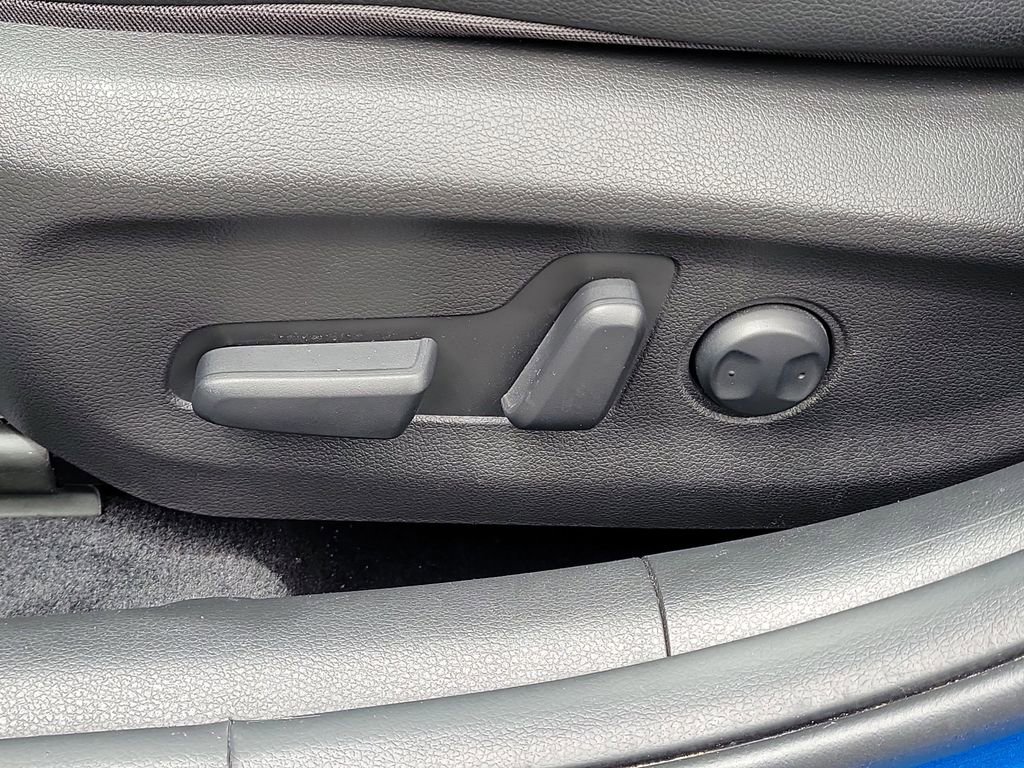 Used 2018 Hyundai Elantra GT w/ Tech Package 03 FWD image 18