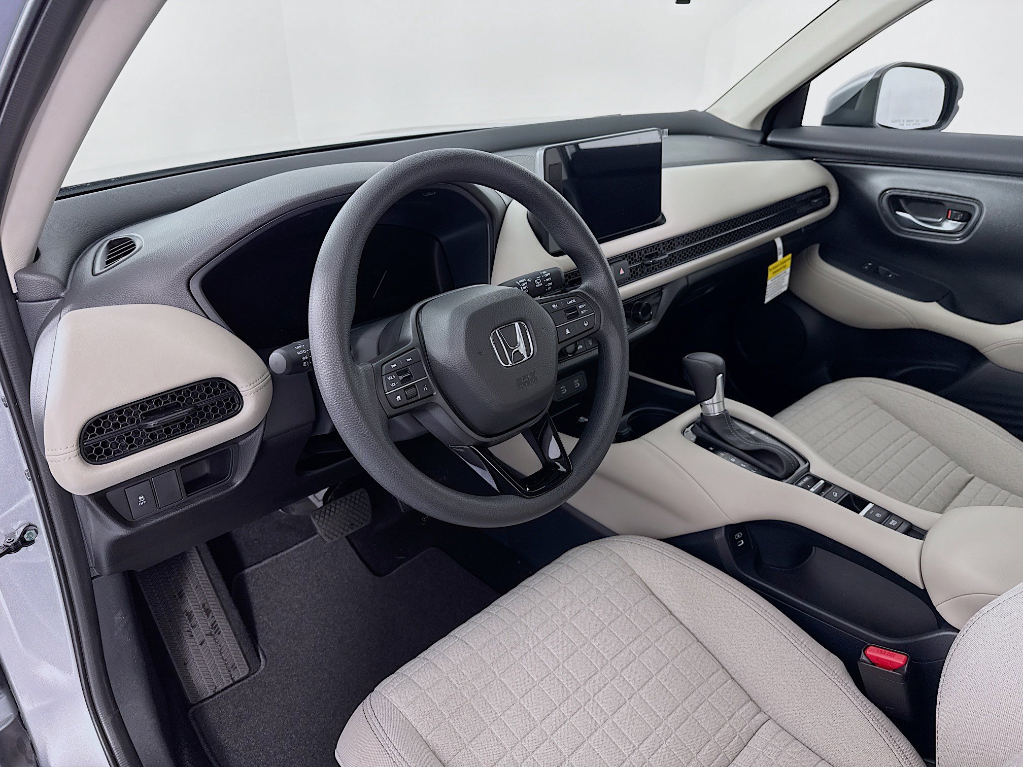 New 2026 Honda HR-V LX image 9