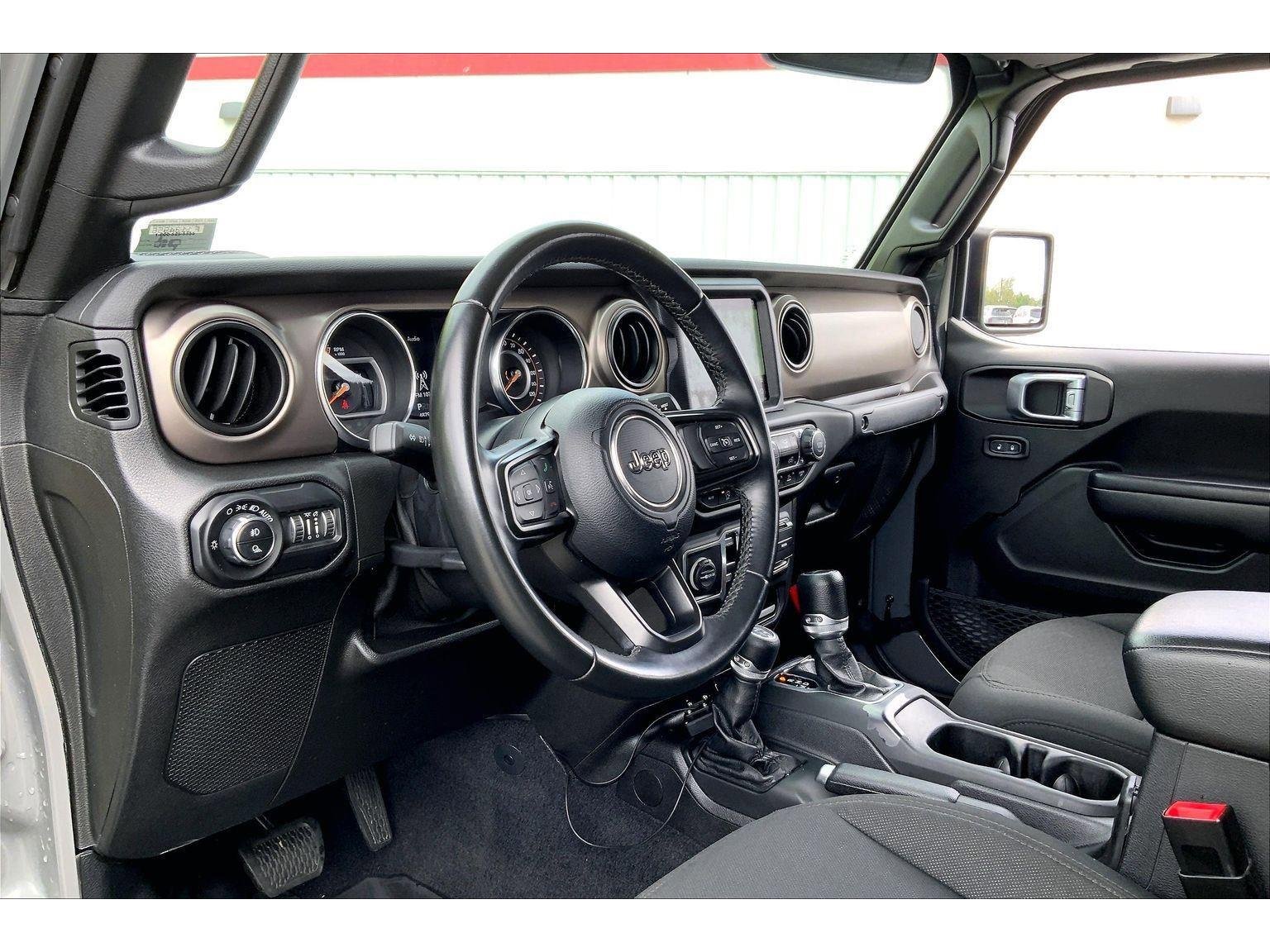 Used 2020 Jeep Gladiator Sport w/ Quick Order Package 24S AWD/4WD image 13