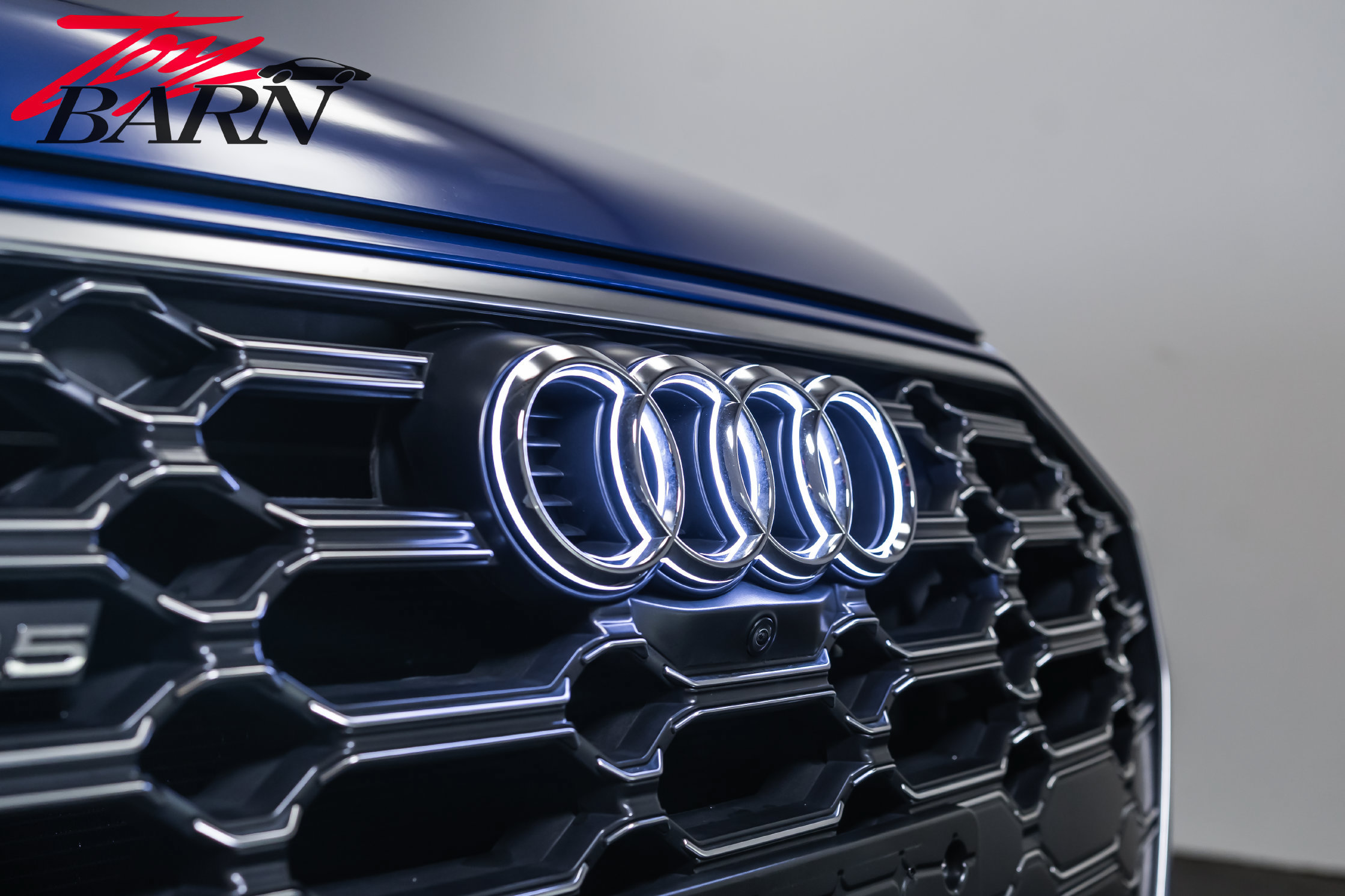 Used 2024 Audi SQ5 Prestige AWD/4WD image 9