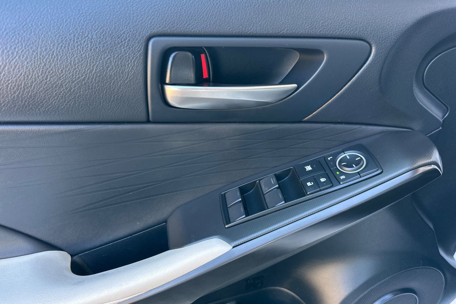 Used 2021 Lexus IS 350 F Sport image 11