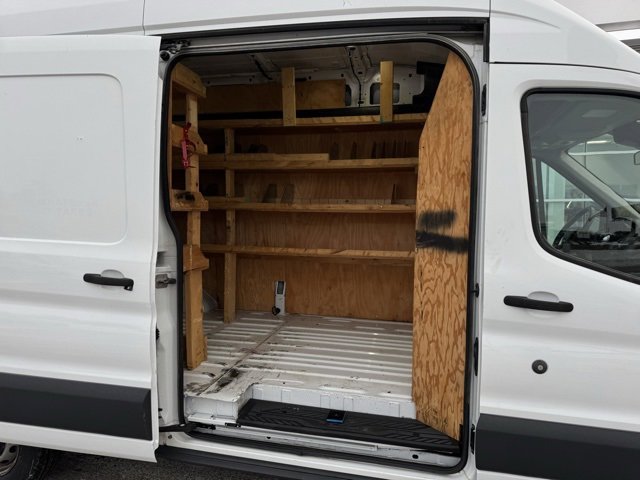 Used 2018 Ford Transit 250 148 High Roof image 24