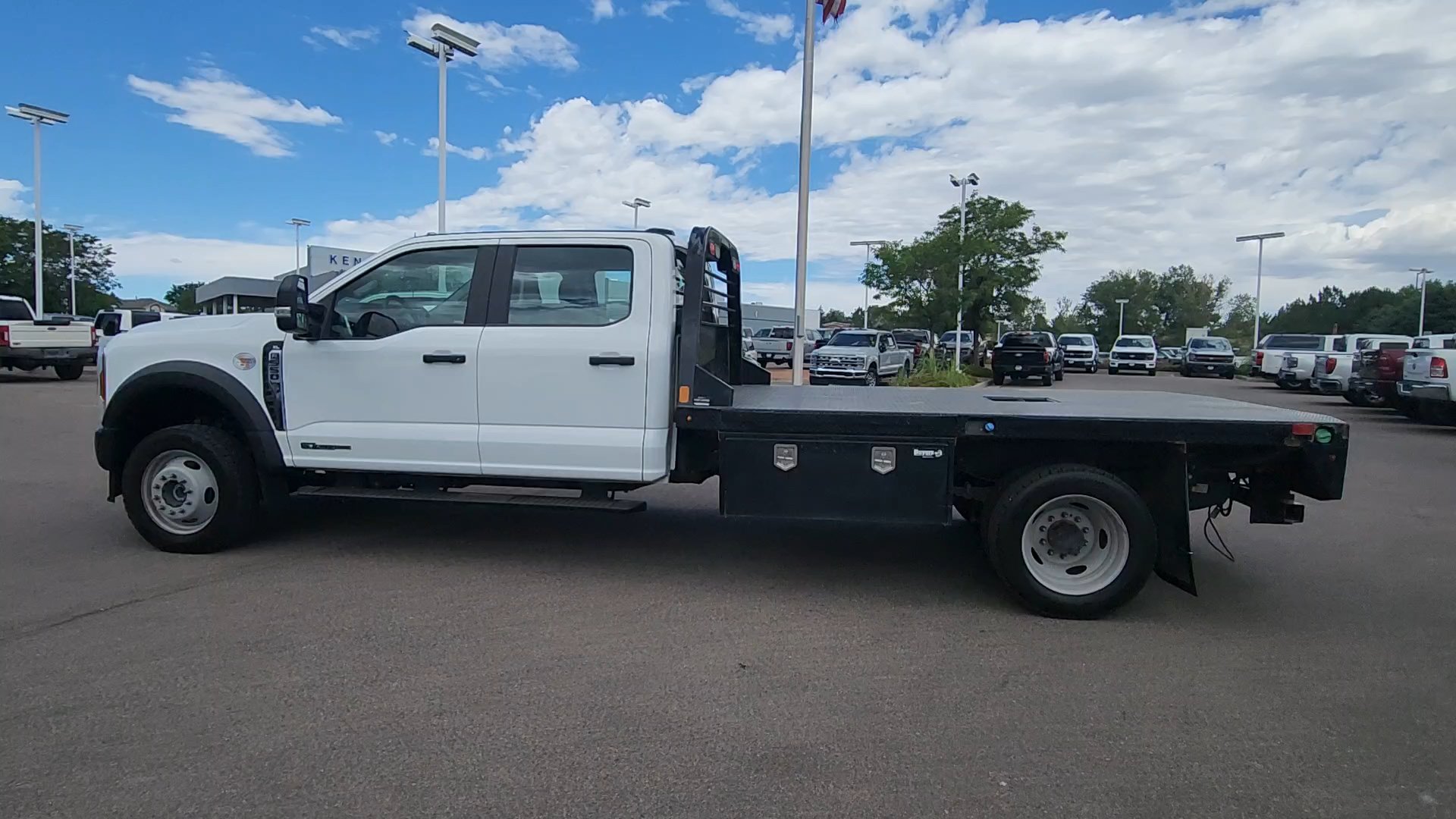 Used 2024 Ford F550 4x4 Crew Cab Super Duty image 5