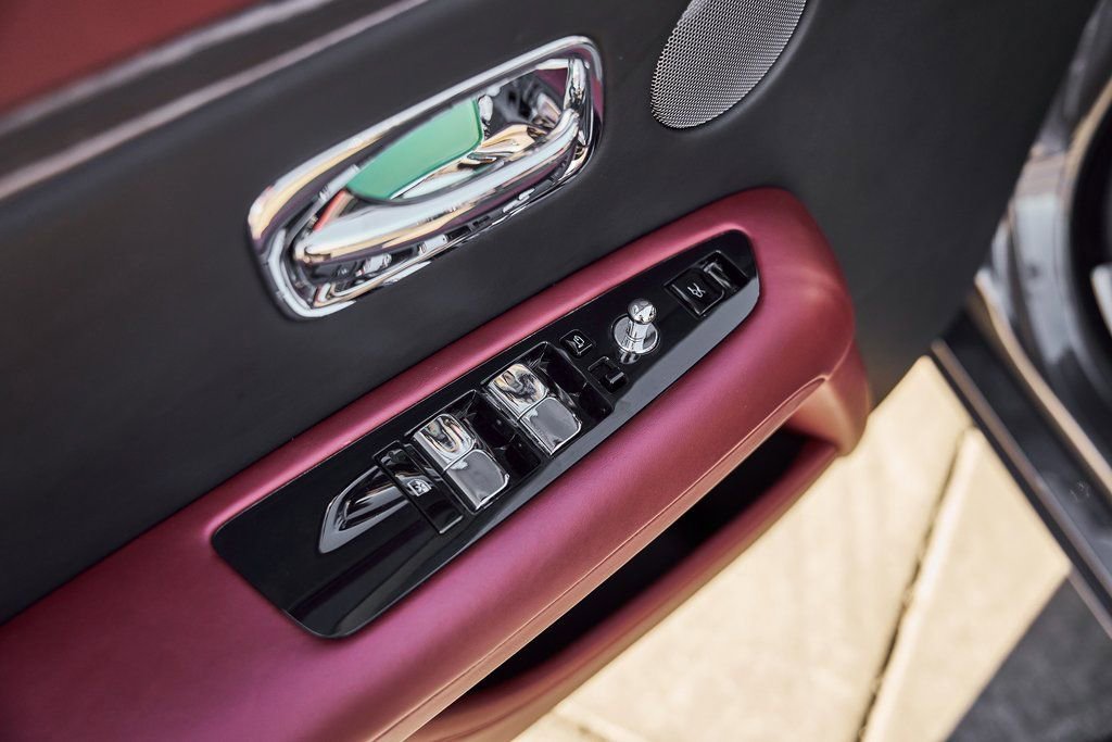 Used 2023 Rolls-Royce Ghost AWD/4WD image 35