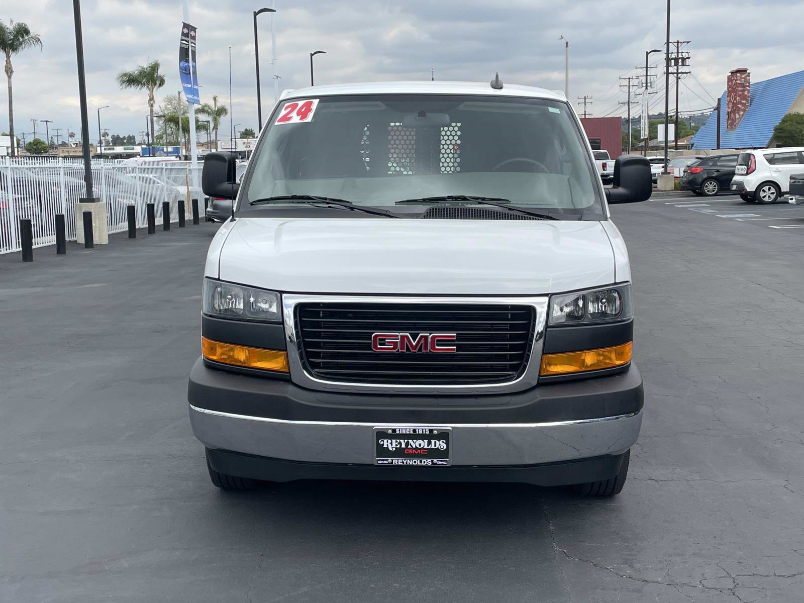 Used 2024 GMC Savana 2500 w/ Driver Convenience Package image 2