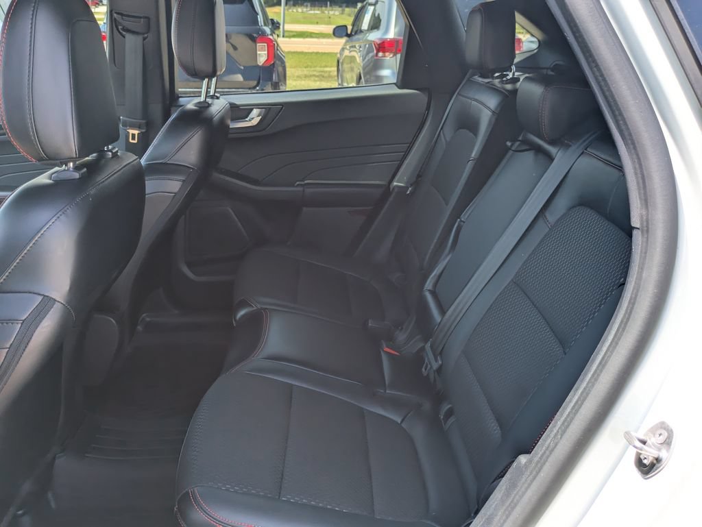 Used 2024 Ford Escape ST-Line Select w/ Tech Pack #1 AWD/4WD image 7