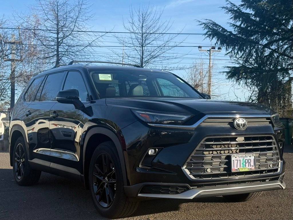 Used 2024 Toyota Grand Highlander image 7