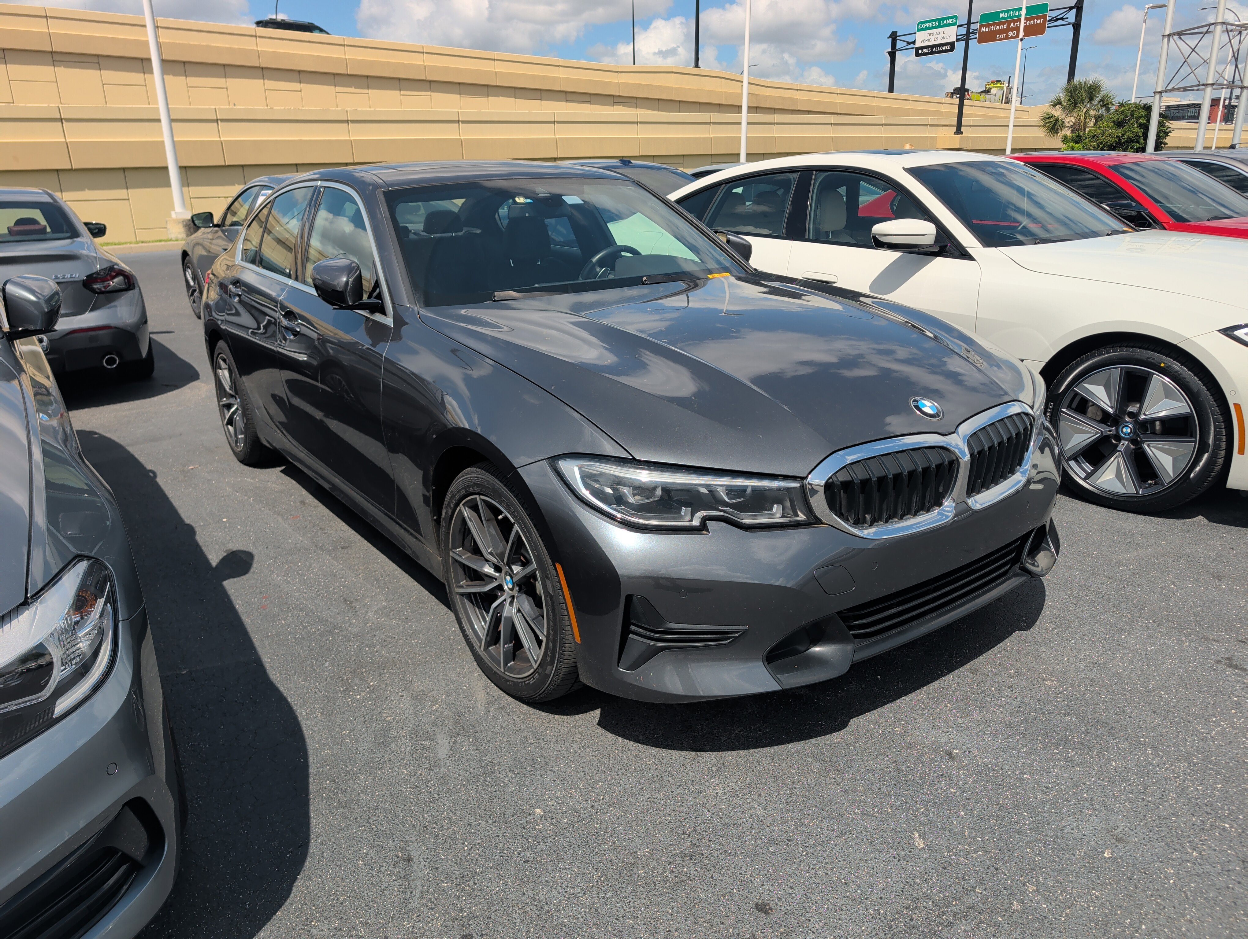 Used 2021 BMW 330i xDrive Sedan w/ Convenience Package image 1