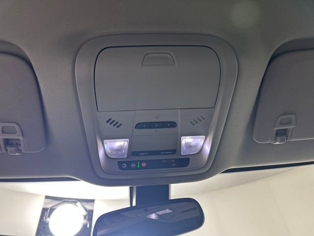 Used 2019 Buick Enclave Essence image 25