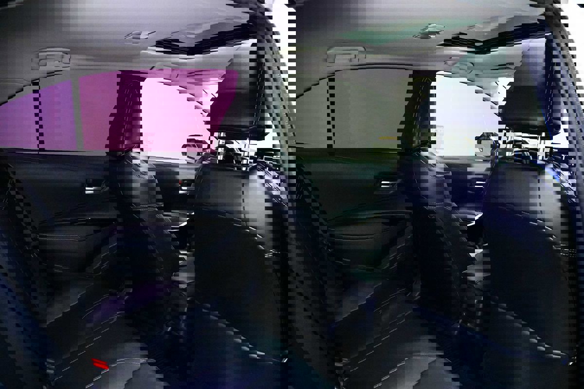 Used 2020 Toyota Corolla XLE FWD image 20