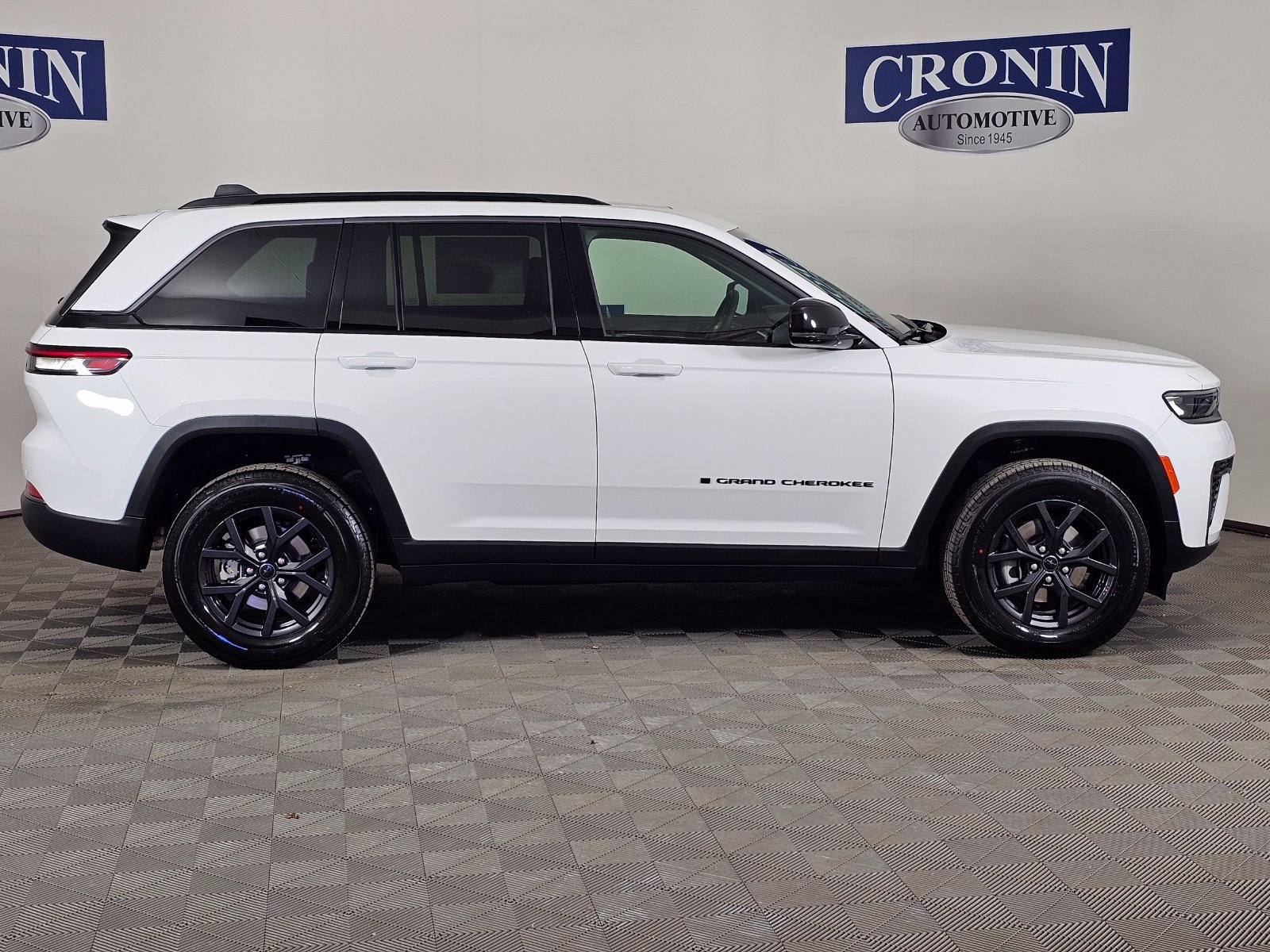 New 2027 Jeep Grand Cherokee 4WD image 30