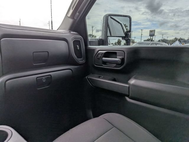 Used 2021 Chevrolet Silverado 2500 Custom w/ Custom Value Package AWD/4WD image 12