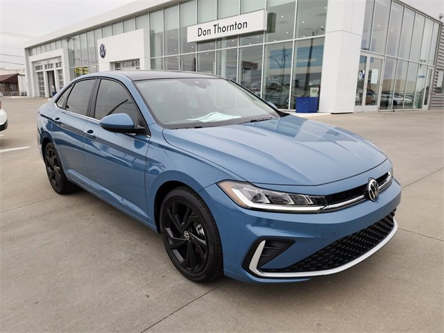 New 2026 Volkswagen Jetta SE