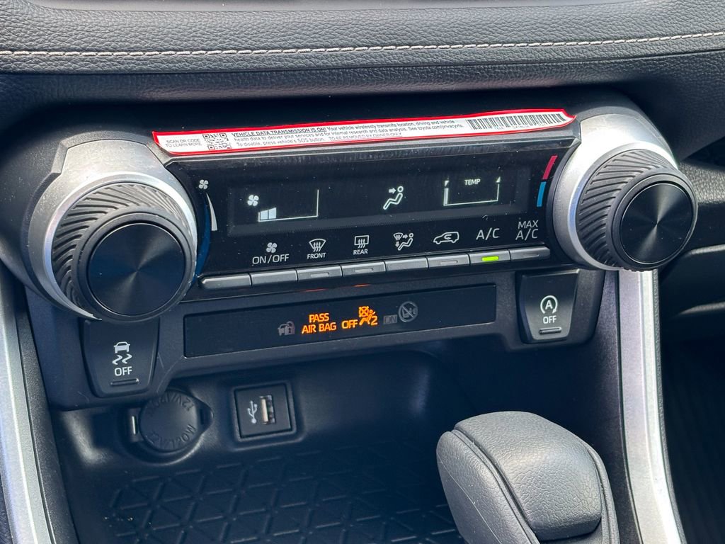Certified 2025 Toyota RAV4 LE FWD image 23