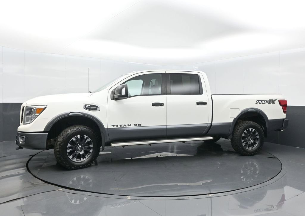 Used 2018 Nissan Titan PRO-4X w/ Pro-4x Convenience Package image 4
