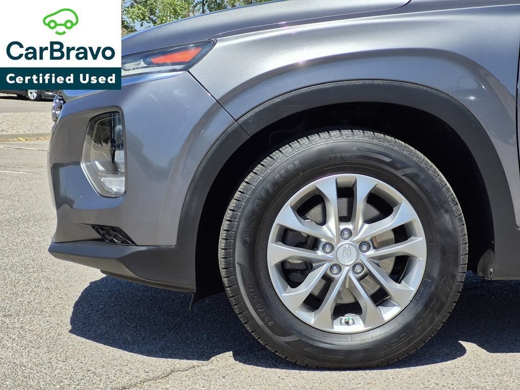 Used 2019 Hyundai Santa Fe SE FWD image 6
